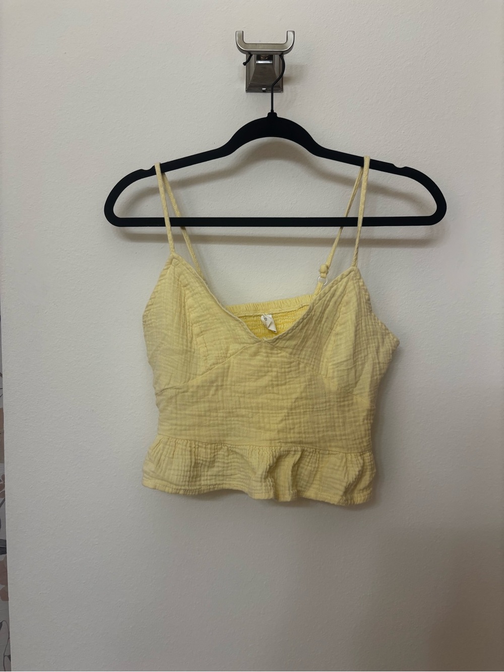 Yellow Spaghetti-Strap Cropped Tank Top